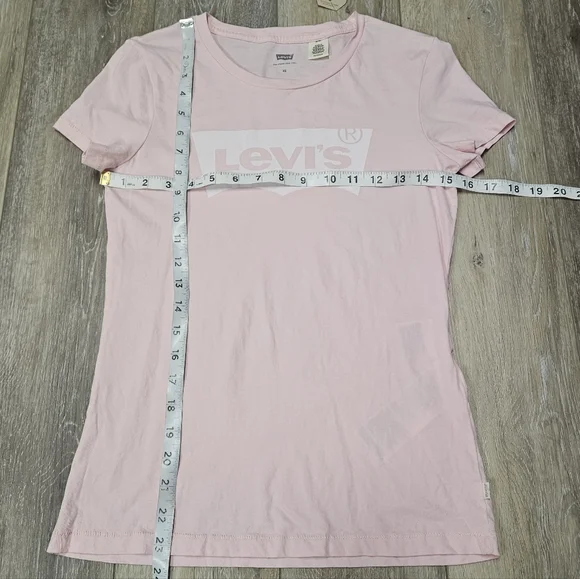 Levi's Perfect Crew Neck Graphic Tee Shirt Top Pastel Pink Fitted Women's XS - Picture 2 of 4